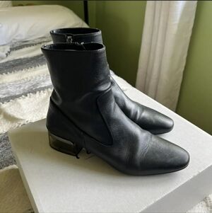 L'intervalle Black Ankle Booties Size 6
